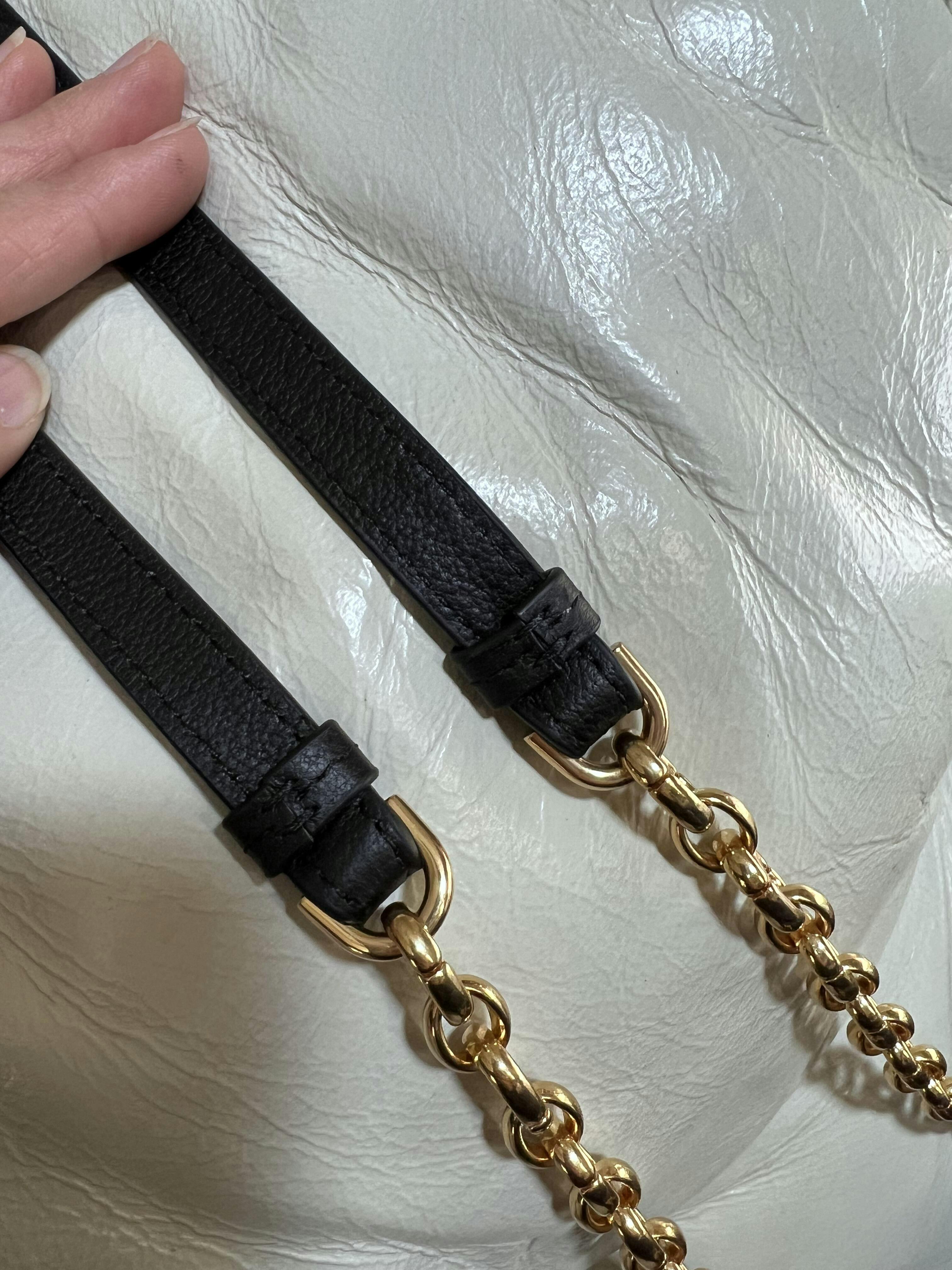 Dior Caro photo review
