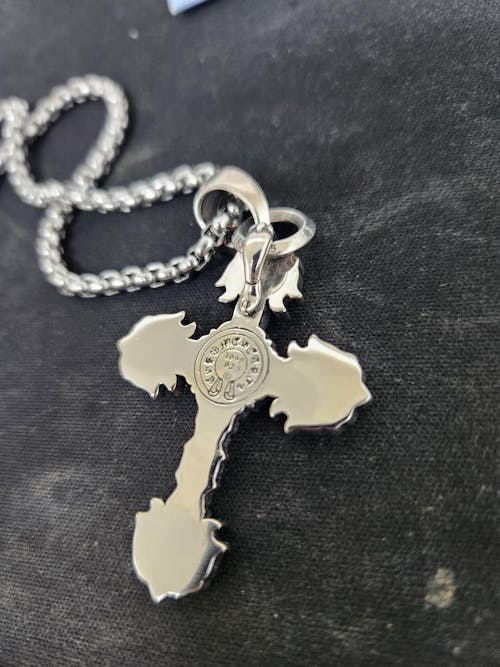 크롬하츠 빈티지 바로크십자가 펜던트 목걸이