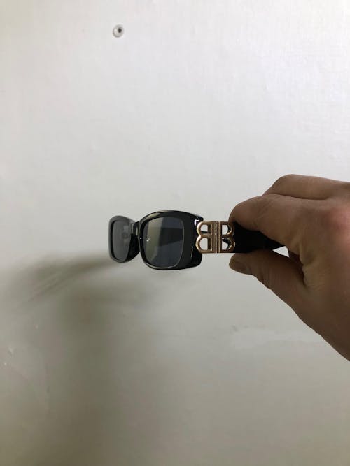 (국내배송) 발렌시아가 다이내스티 렉탱글 선글라스 블랙 BB0096S