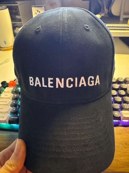 (국내배송, 당일출고) 발렌시아가 로고 자수 볼캡 - 색상추가!! - 블랙(파랑자수)!! -