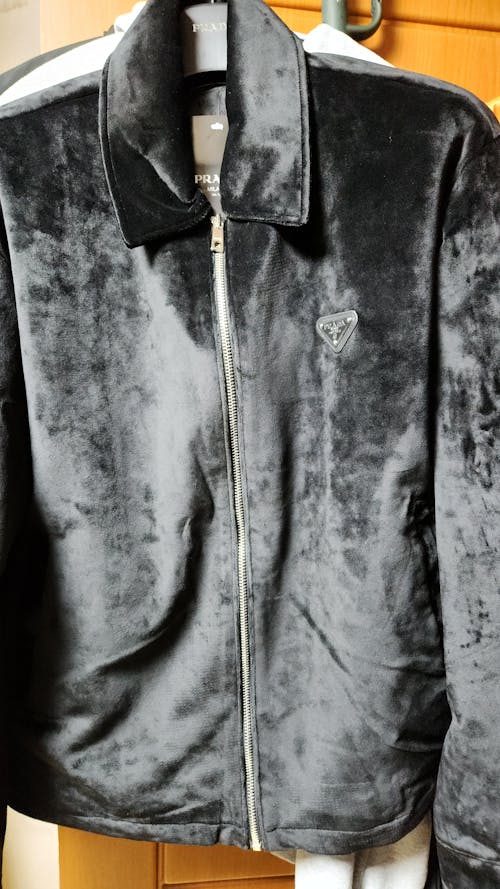 (국내배송, 당일출고) 프라다 벨벳 블루종 자켓 (이승기, 송강 착용)