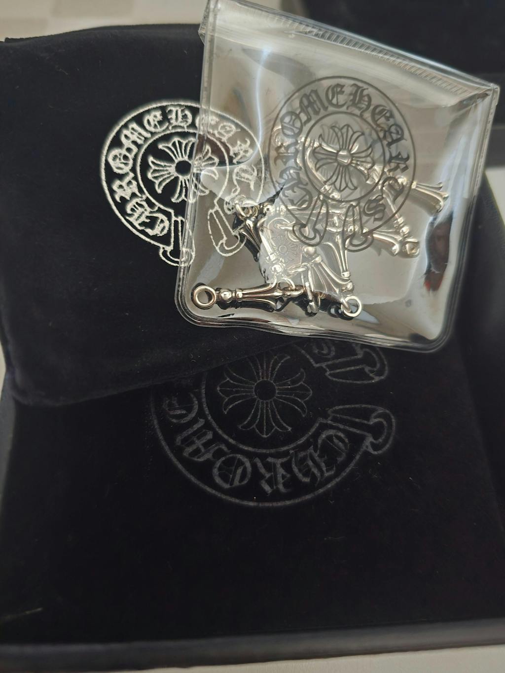 크롬하츠 크로스테일 팔찌 -이서진 착용-