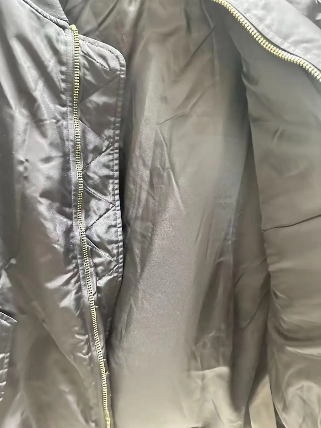 발렌시아가 봄버 자켓 라지 핏 블랙