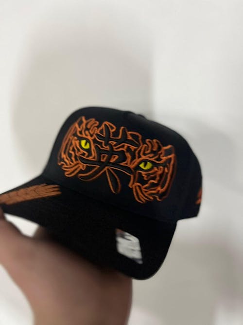 UNA RAYA MAS AL TIGRE ORANGE