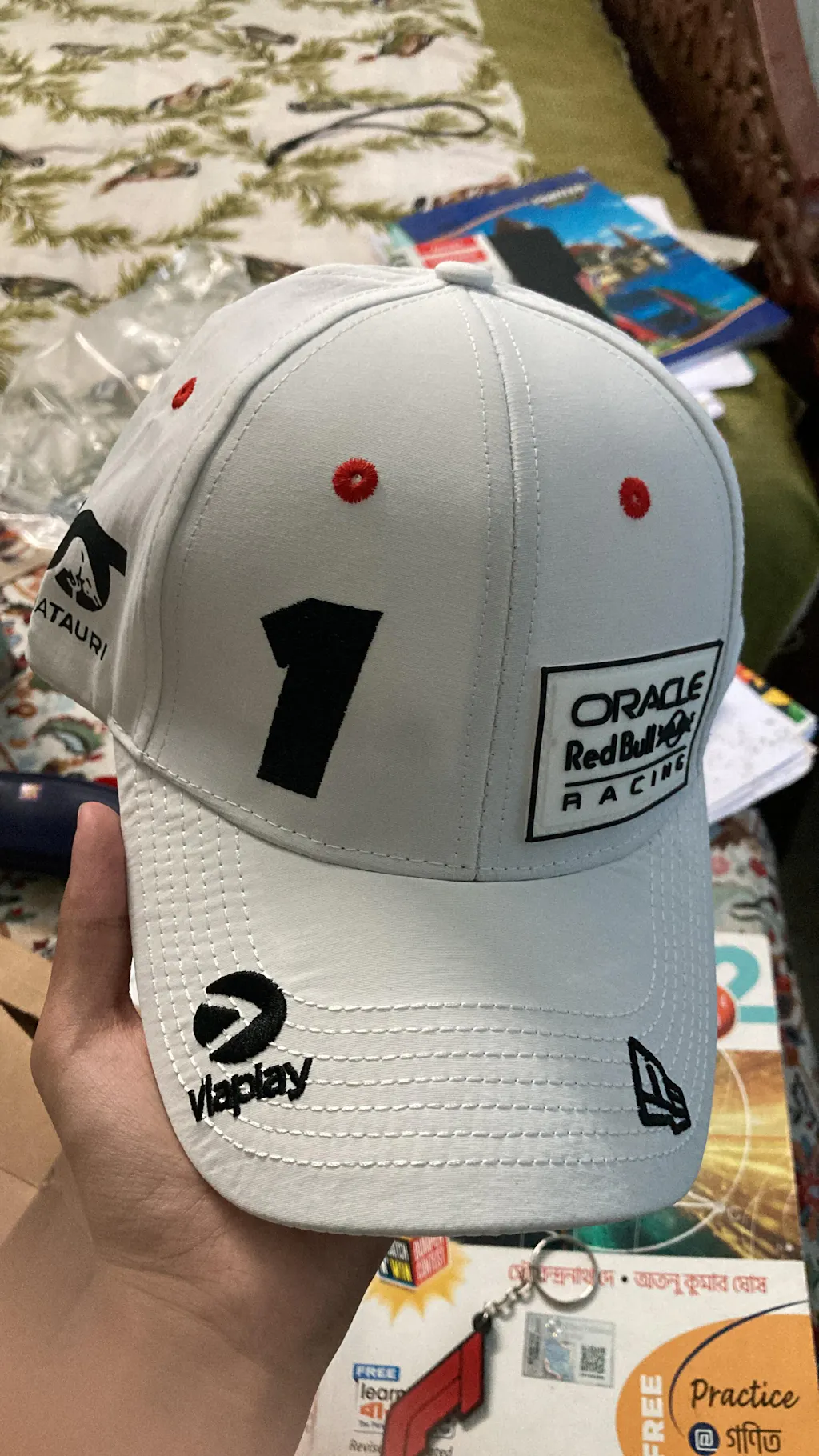VIP 2025 F1日本GP限定　RedBull Racing キャップ 白 Max Verstappen Red Bull Racing F1 Japan GP Edition 2025 Cap – Autocubo