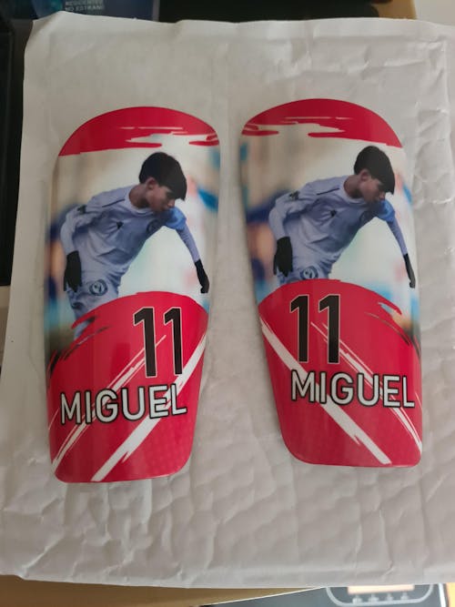 Par de Caneleiras "Rasgão"