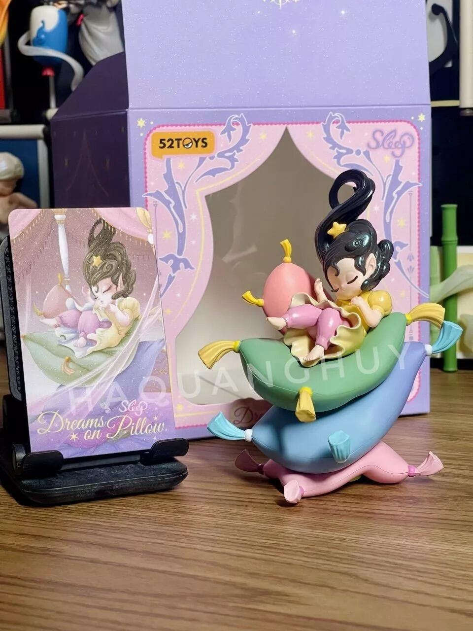52TOYS SLEEP DREAMS ON PILLOW 海外限定版