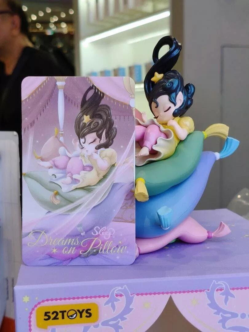 52TOYS SLEEP DREAMS ON PILLOW 海外限定版