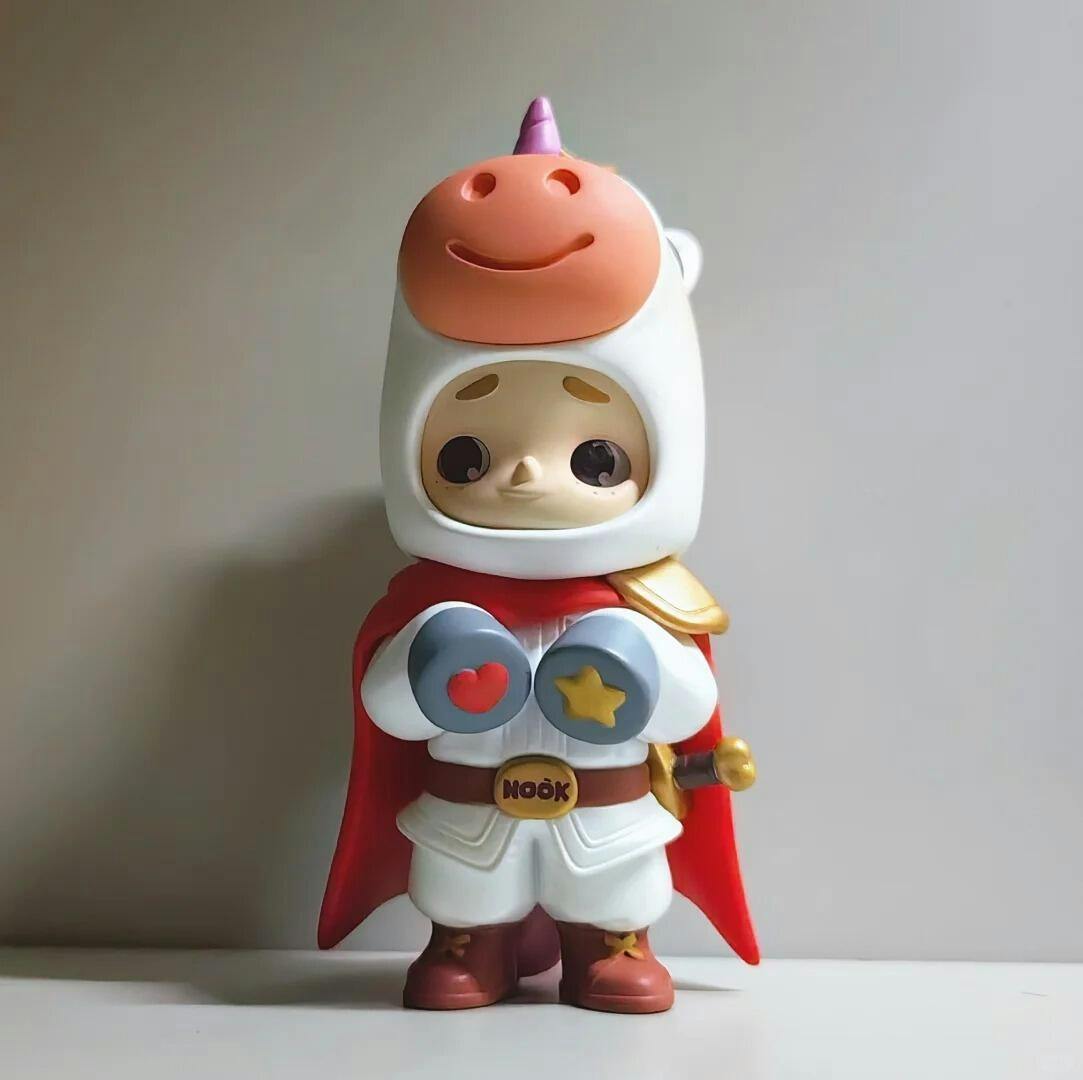 52TOYS NOOK 100% LIMITED EDITION - LITTLE KNIGHT