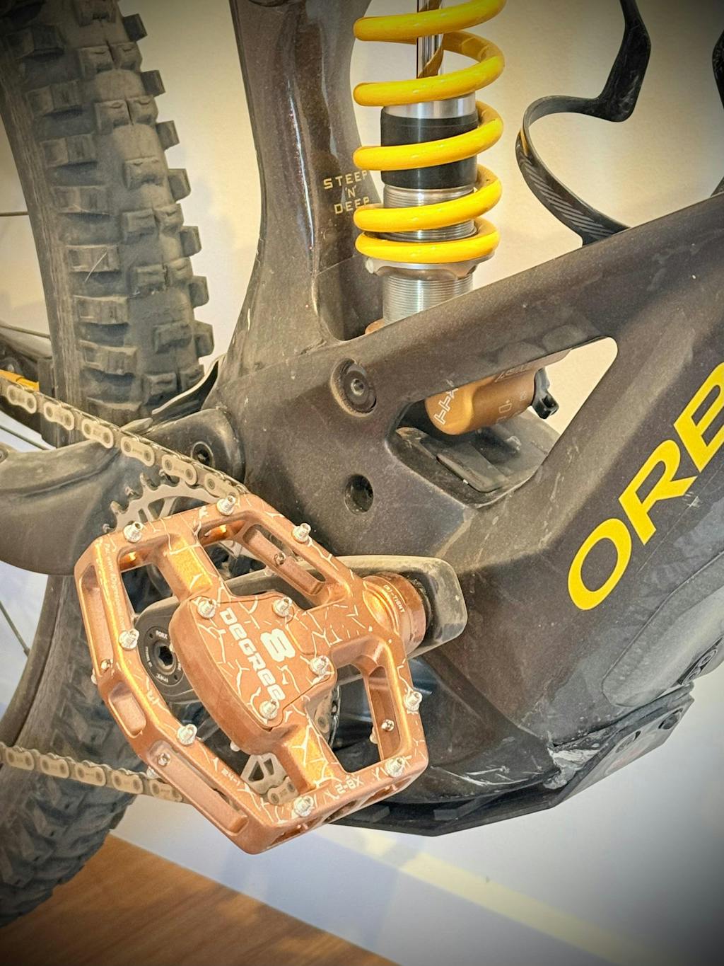 X8-2 Series Floating Pedal – Large Platform (108mm x 111mm)