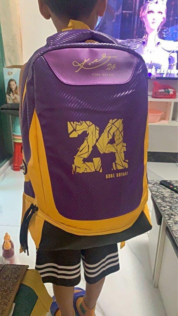 Kobe Bryant バスケットボール用バックパック Amazon.com | Basketball Player Backpack Casual Travel