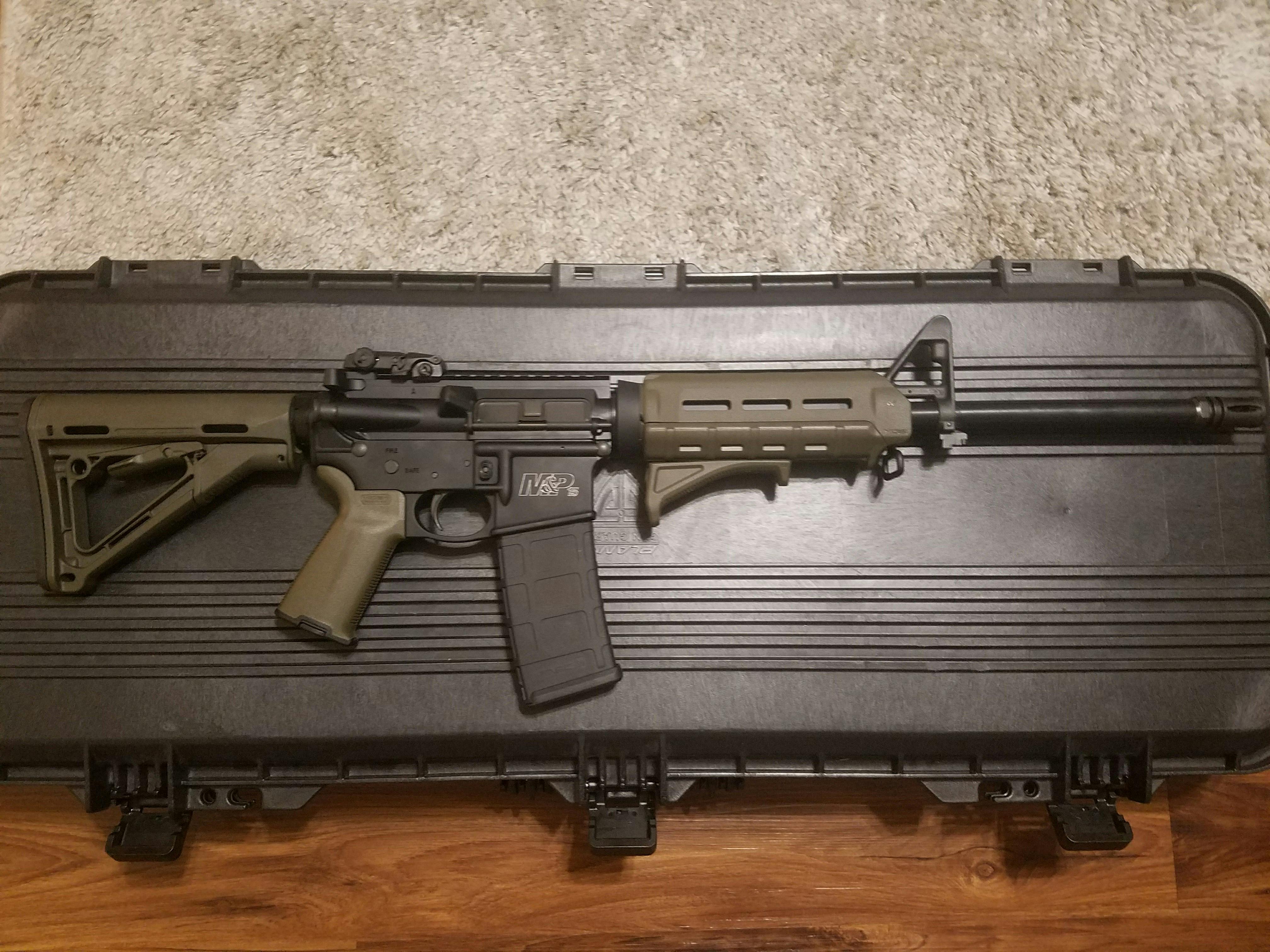 Magpul PREMIUM AR-15 Furniture Kit - CTR Stock, MOE+ Grip & M-LOK Carb