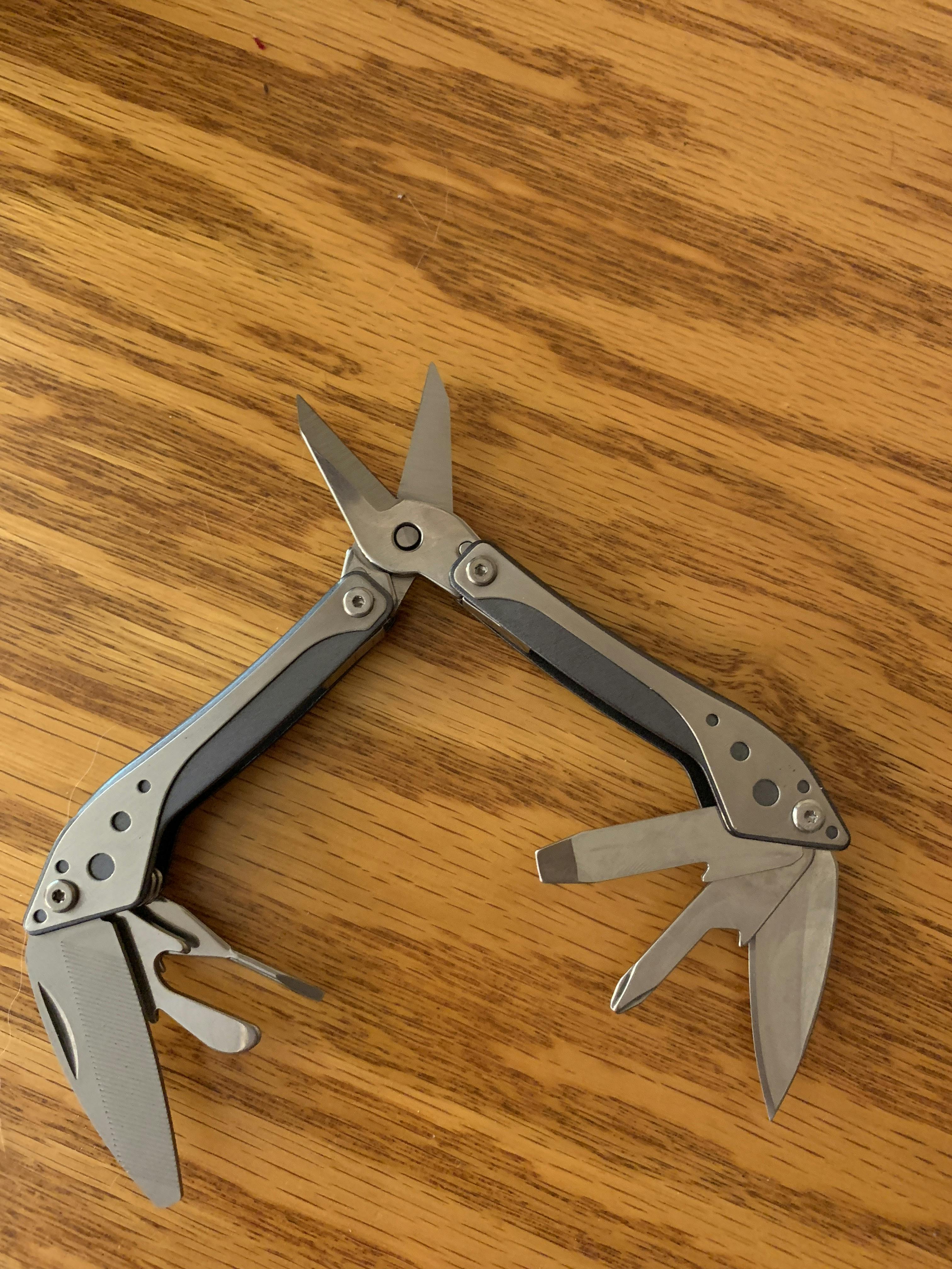 True Utility Scixors+ Keyring Scissor Multi-Tool - Yuppie Gadgets