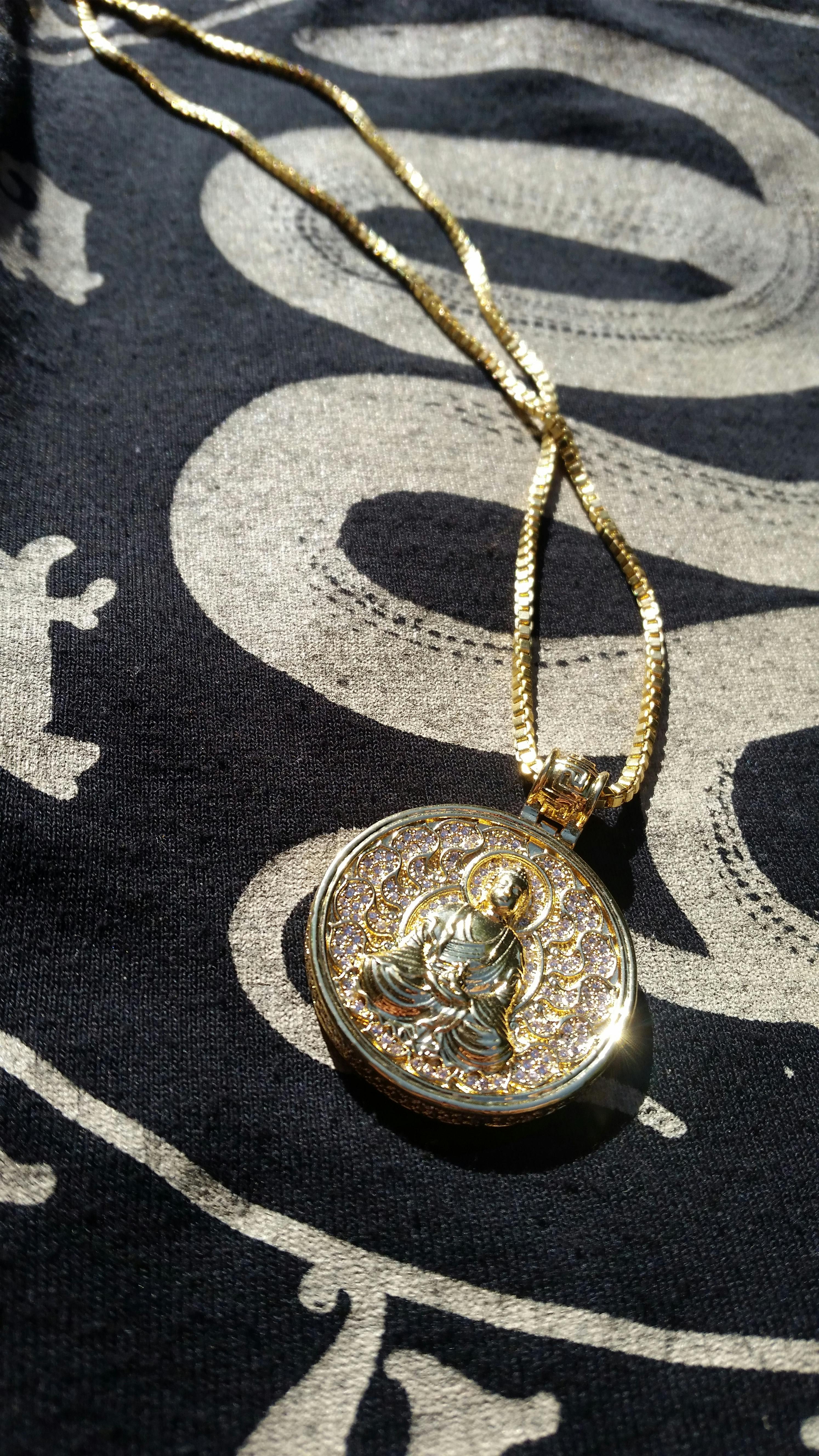 送税込【King Ice】BUDDHIST MEDALLION NECKLACE (2色) ☆国内発 送税込【King Ice】BUDDHIST MEDALLION NECKLACE (2色) ☆国内発