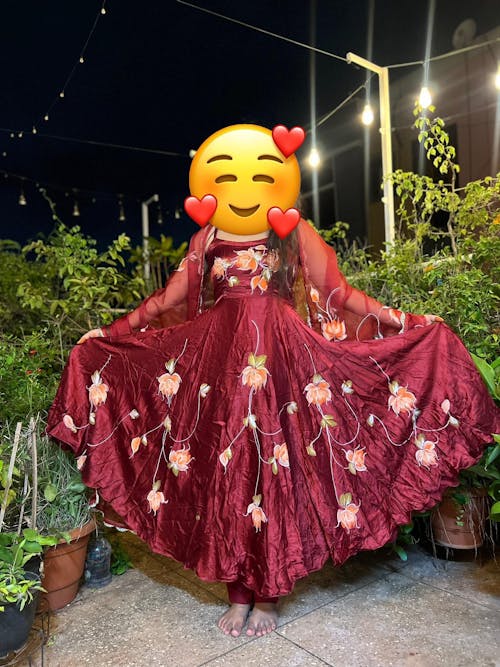 Grouna Handpainted Suit Set