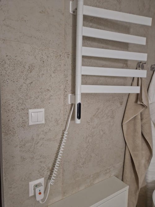 18" X 27" Intelligent Heated Towel Warmer – Fast Drying, Energy Efficient & Safe