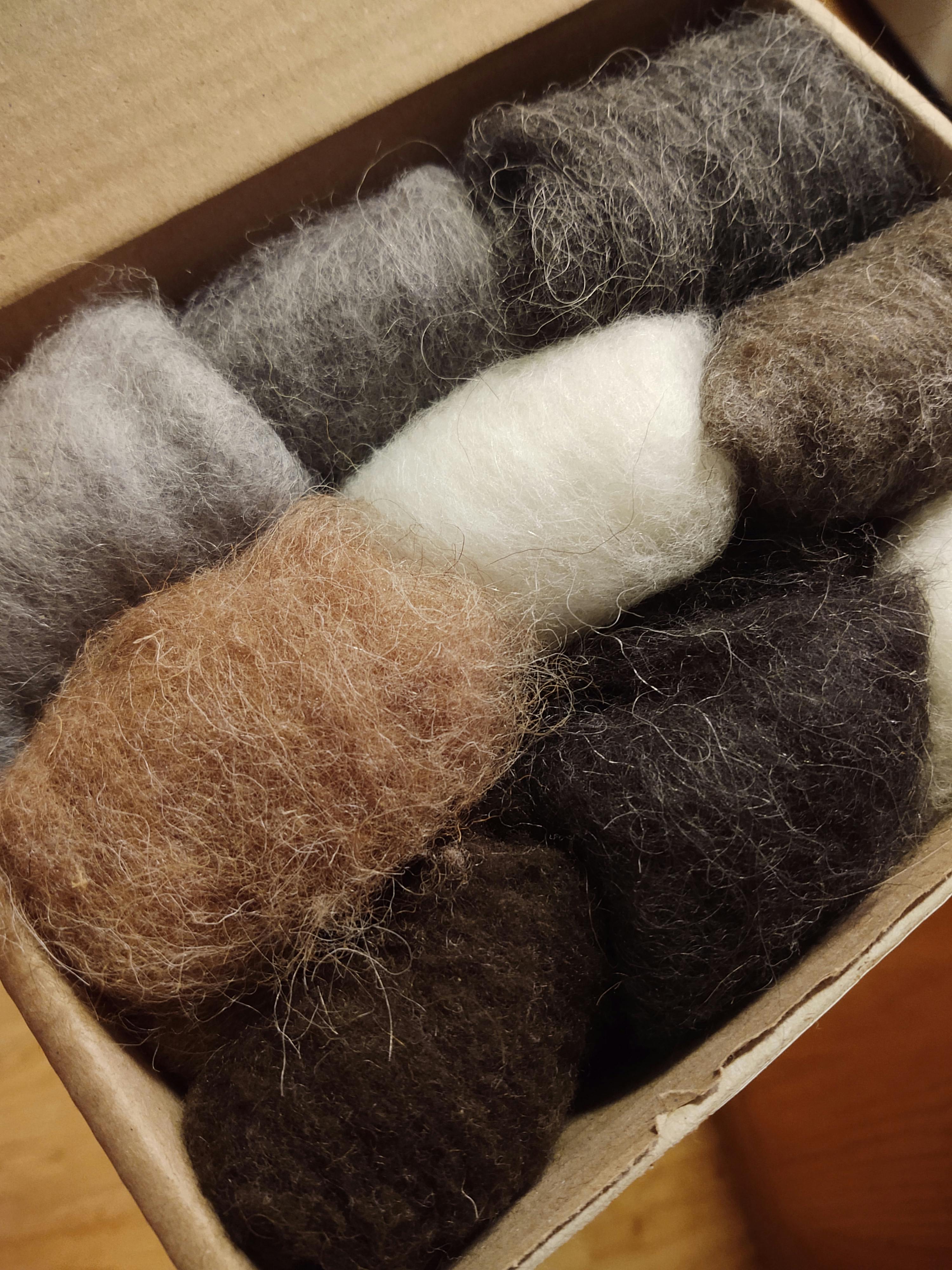 Carded Wool for Felting, Large online Wool Batt Complete Set - 18 colors of New Zealand Merino Felting Wool (2 oz each) & Organic Core Wool (6 oz)