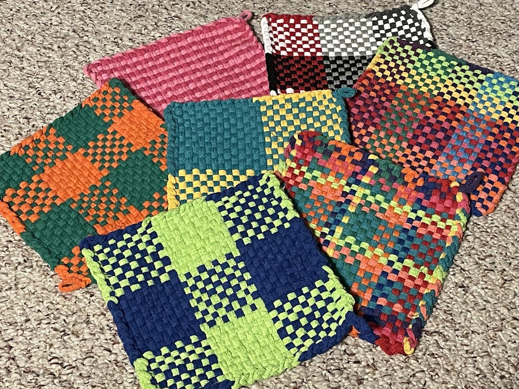 Acorns & Twigs Potholder DELUXE Loom by Friendly Loom™ (Traditional Size)