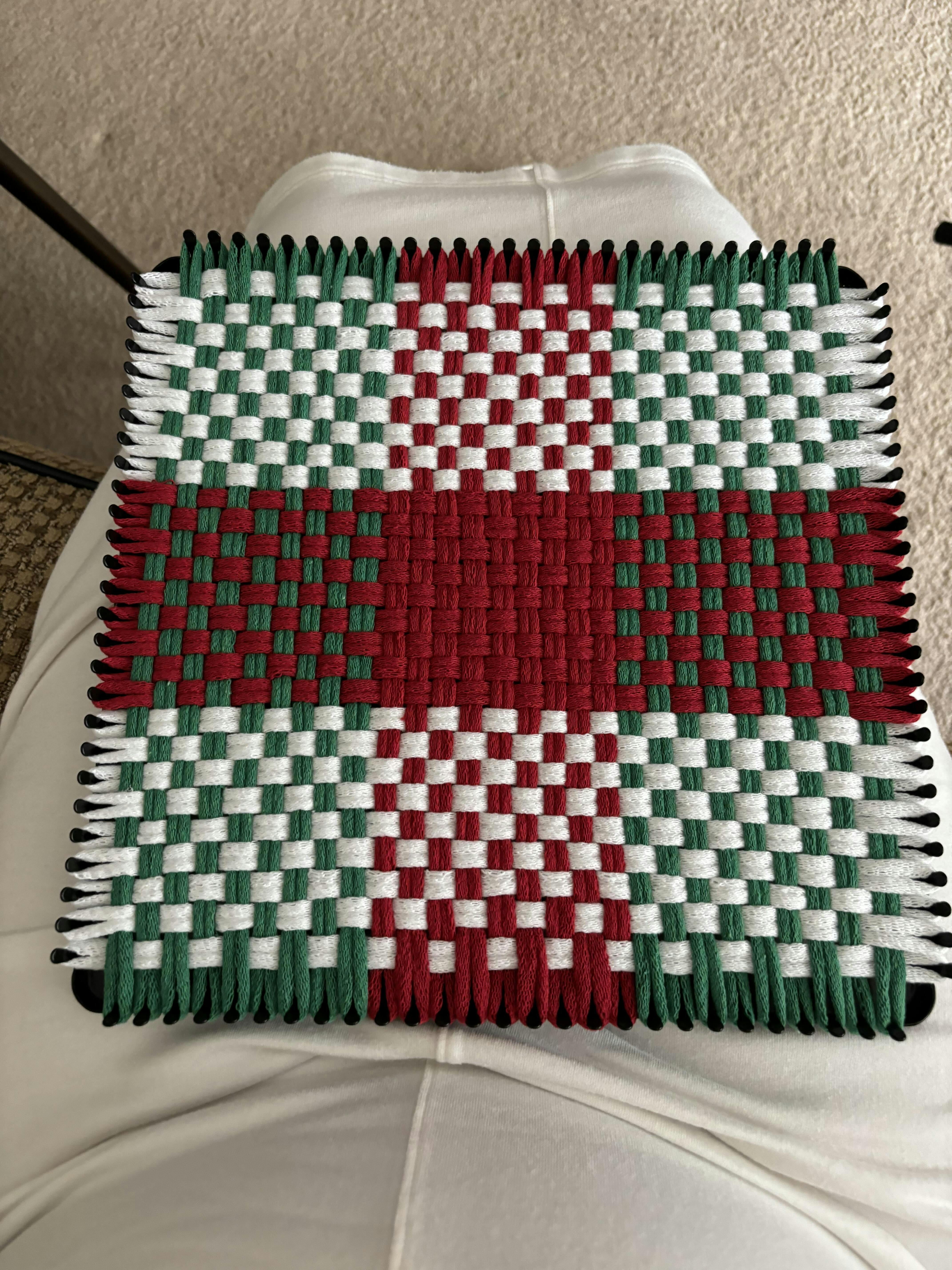 Friendly Loom PRO-Size Potholder Loops - Holiday Colors, Makes Six 8"x8" Cotton Potholders