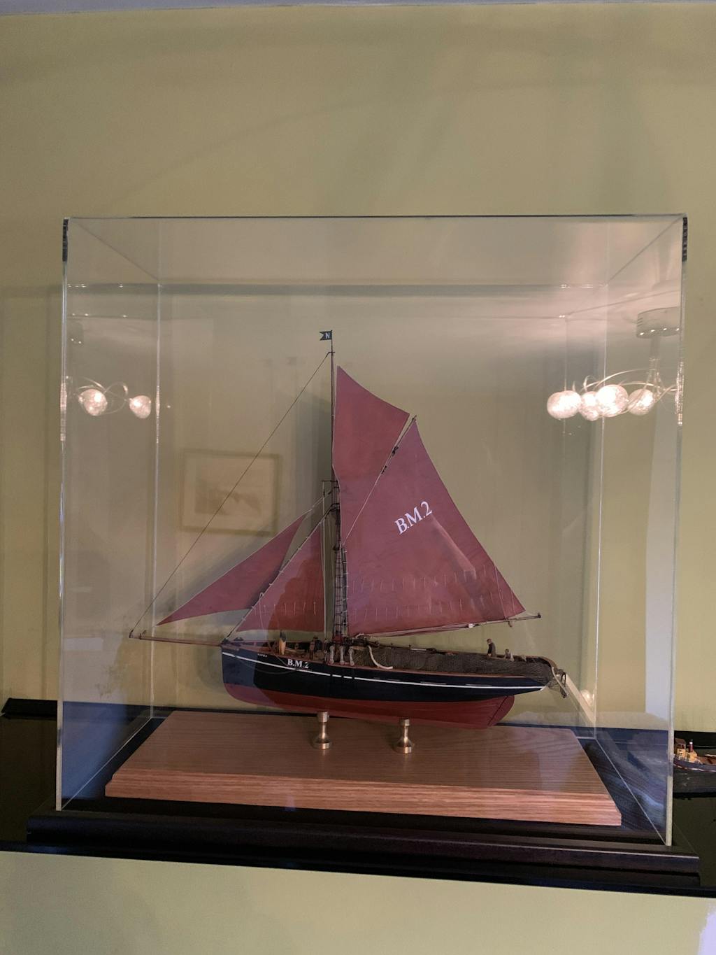 Model Ship Acrylic Display Case, Made to your Sizes Choice of Base
