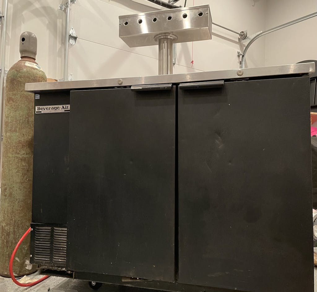 Draft Beer T-Tower | 3" Single Pedestal | 18" Box 6 Hole Face Plate | S/S # 4