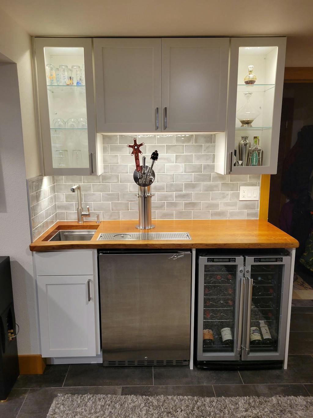 Elbow Column Draft Beer Tower | Smoke Stack Beer Tower