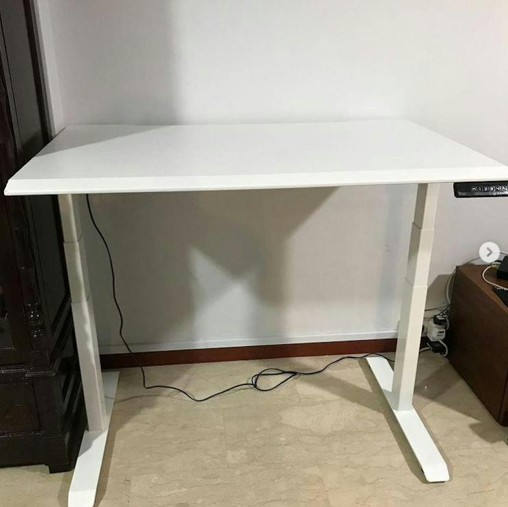 (DELUXE LAMINATES) AdapTABLE Standing Desk Classic