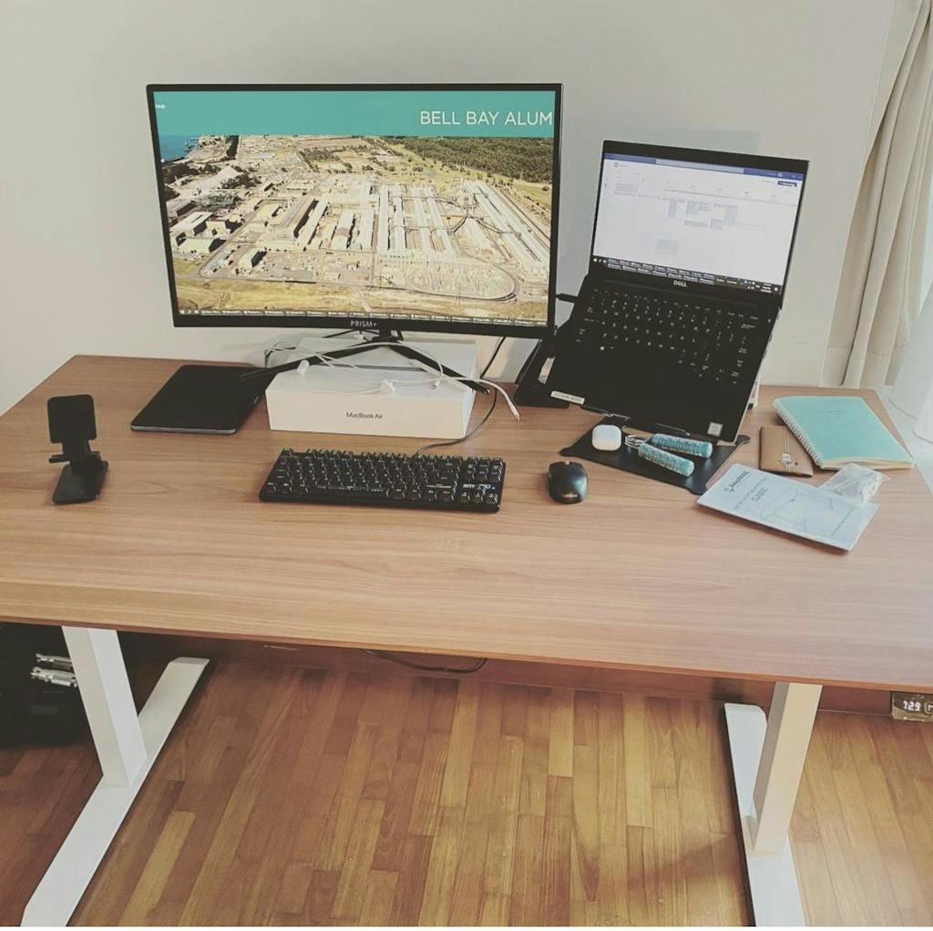 (DELUXE LAMINATES) AdapTABLE Standing Desk Classic