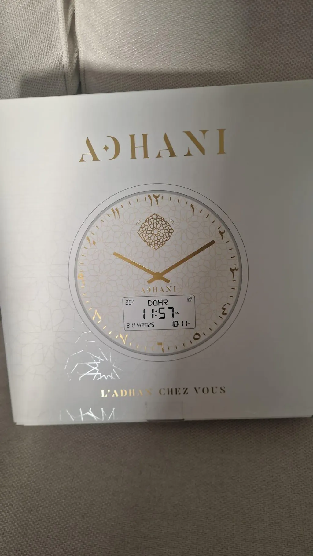 Horloge Adhan design moderne - Blanche argentée - Chiffres romains