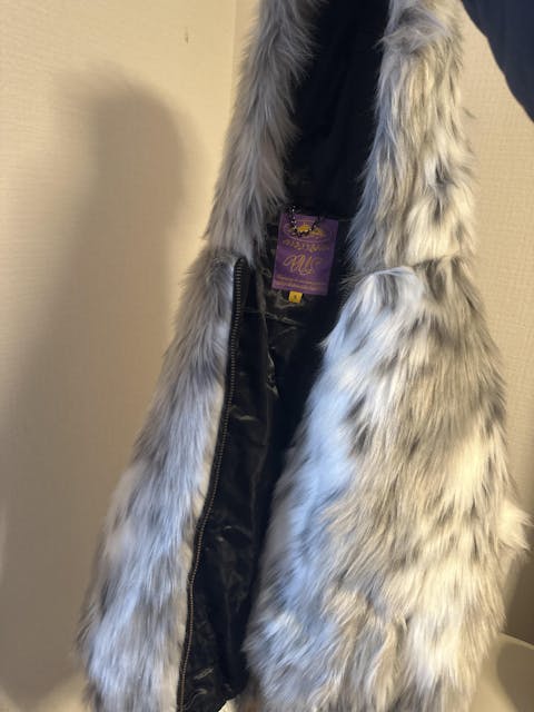 Corteiz Hooded Fur Jacket