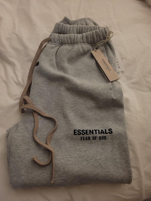 Fear of God Essentials Fleece Sweatpant Light Heather Gray FW24