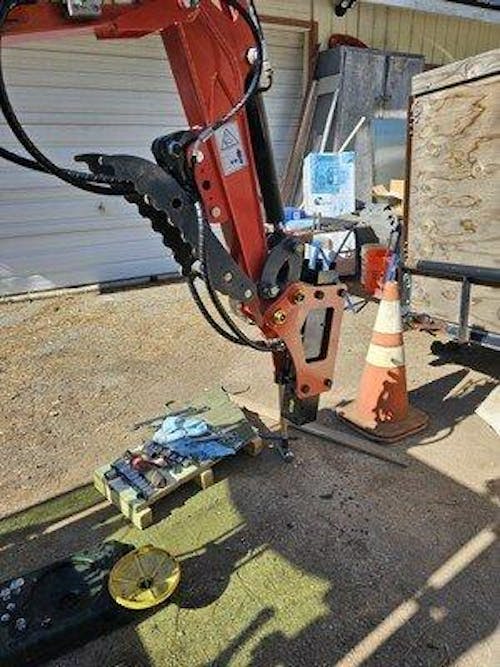 Hydraulic Breaker Hammer for Mini Excavator Concrete Breaker with 2 Chisels Hoses