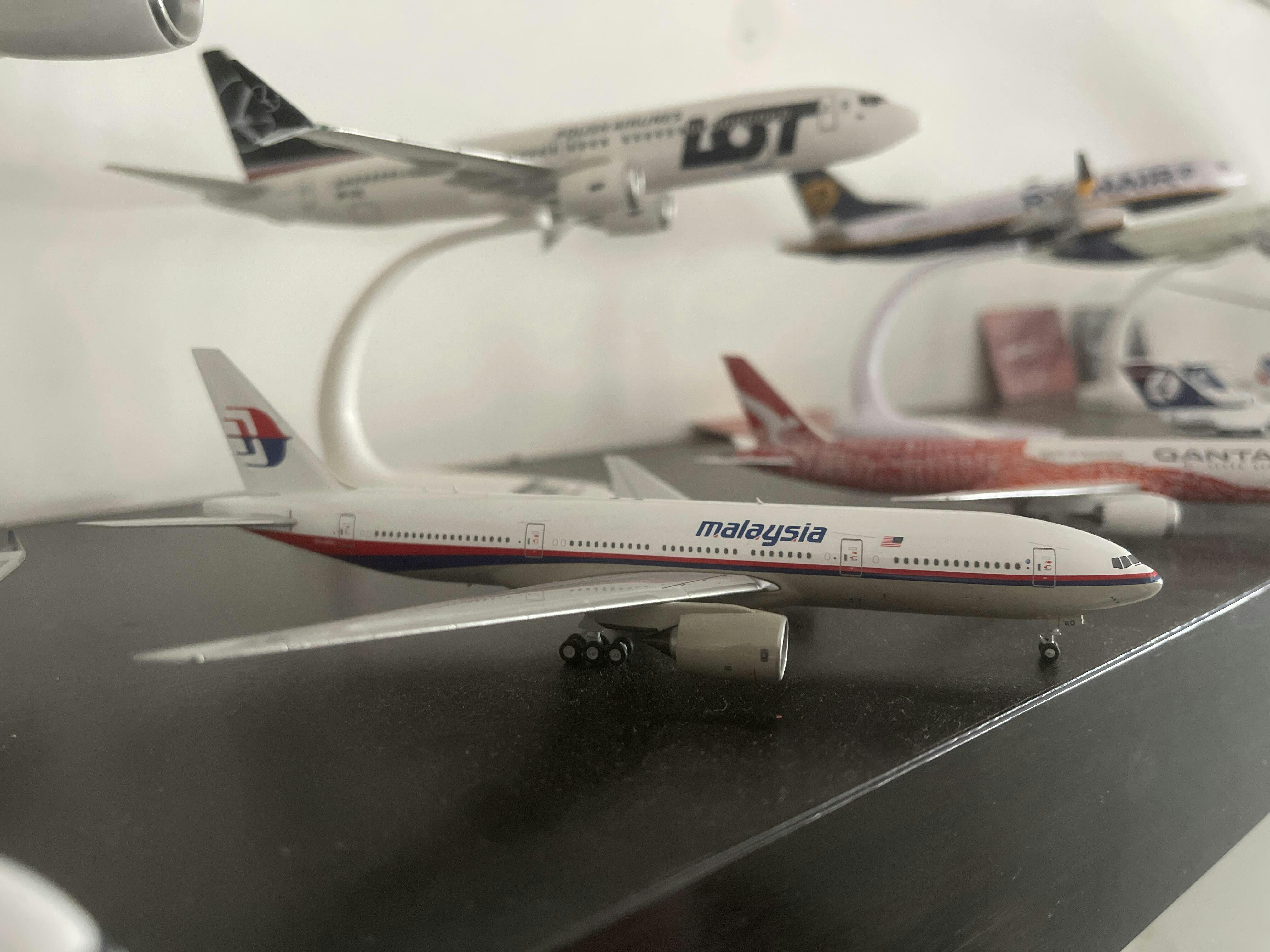 GeminiJets Airport Terminal Set 1/400 (GJARPTB) - Aircraft Model Store