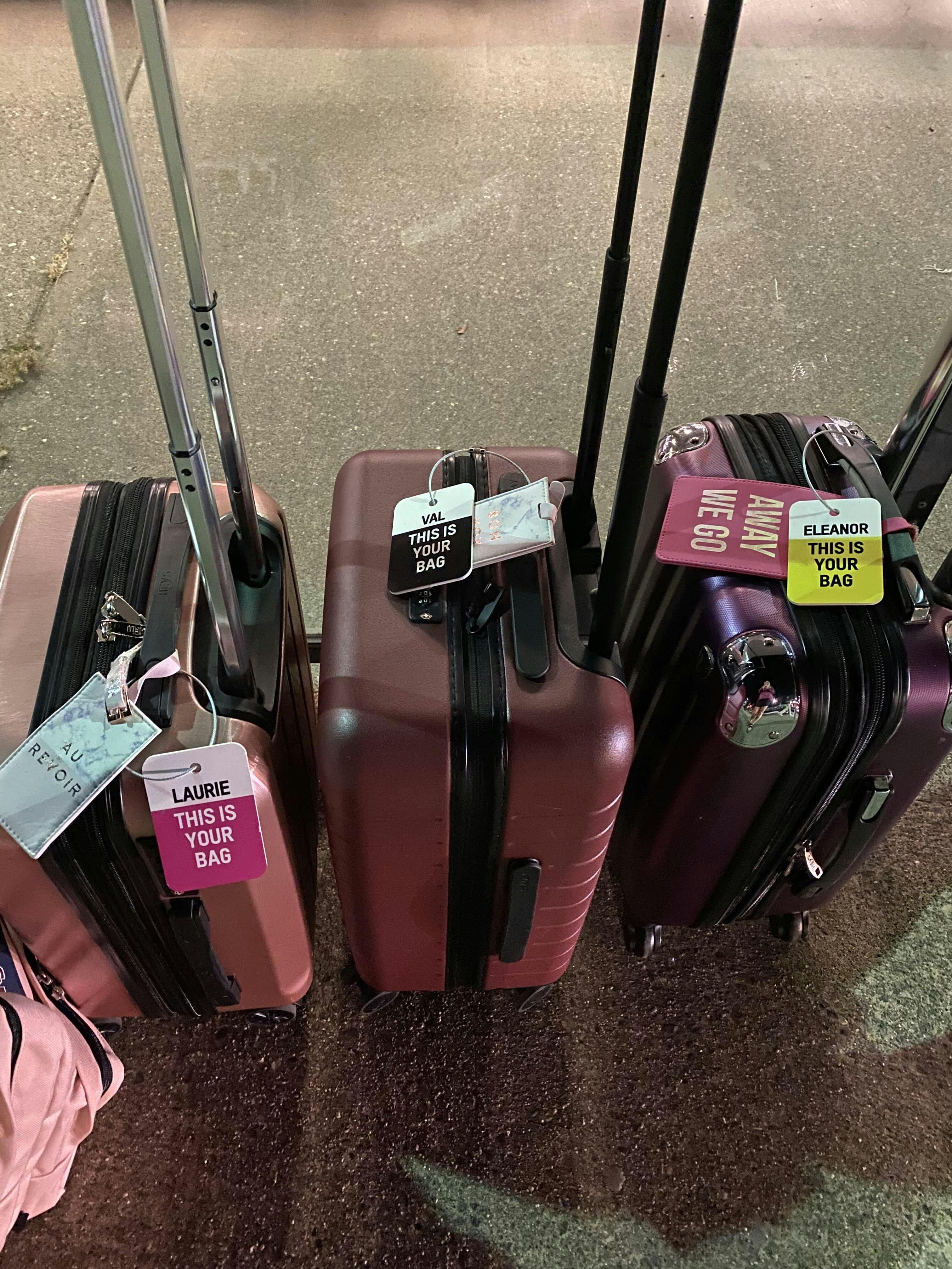 Hello Luggage Tag Is it me you're looking for baggage tag