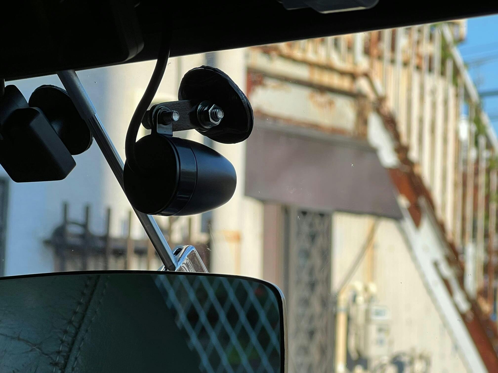 AKEEYO：バイク専用設計 ドライブレコーダー 前後カメラ WiFi機能 全体