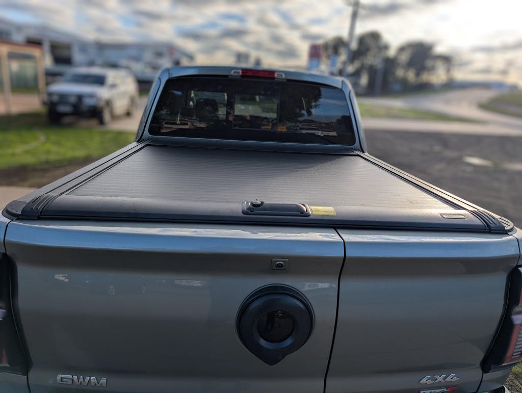 GWM Cannon Alpha Manual Roller Shutter