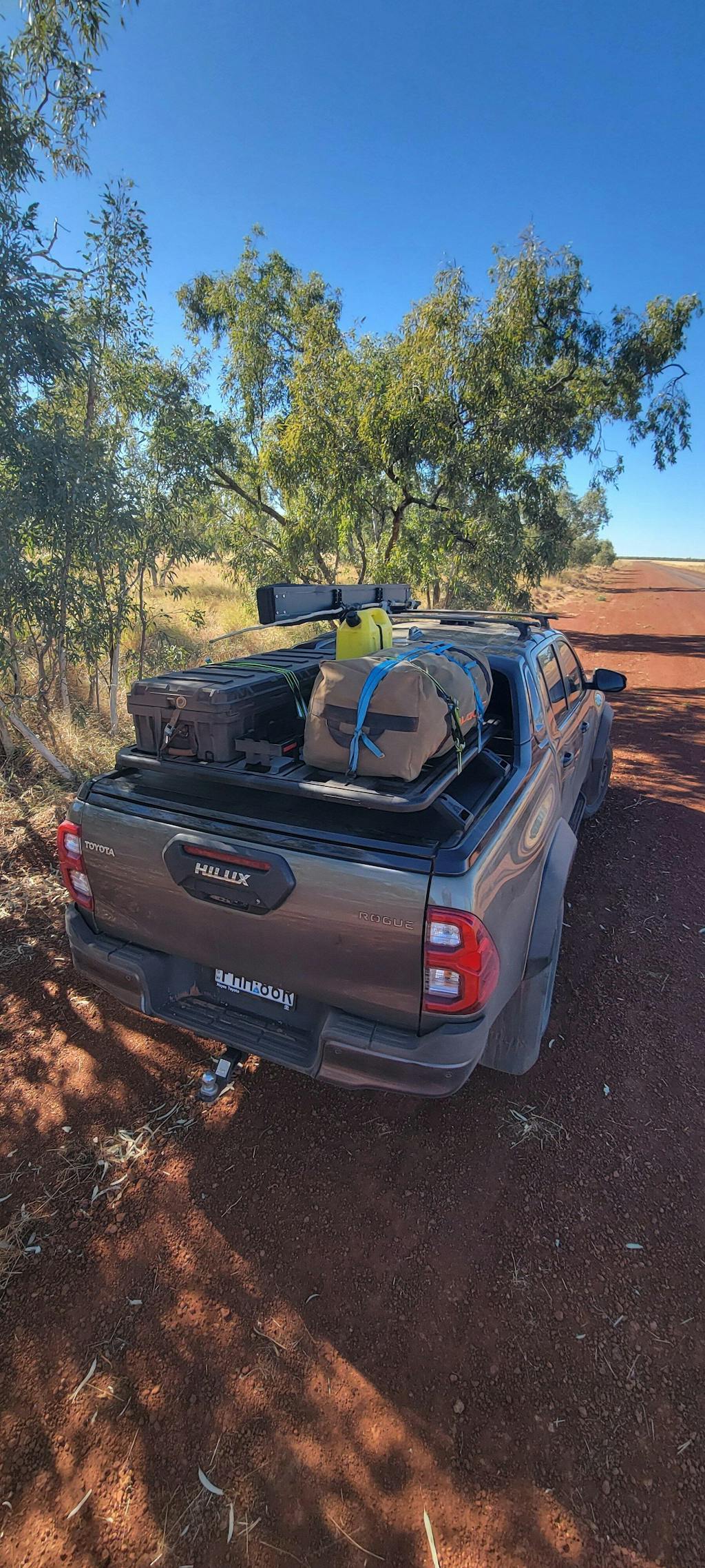 Toyota Hilux Rogue Tub Rack Platform