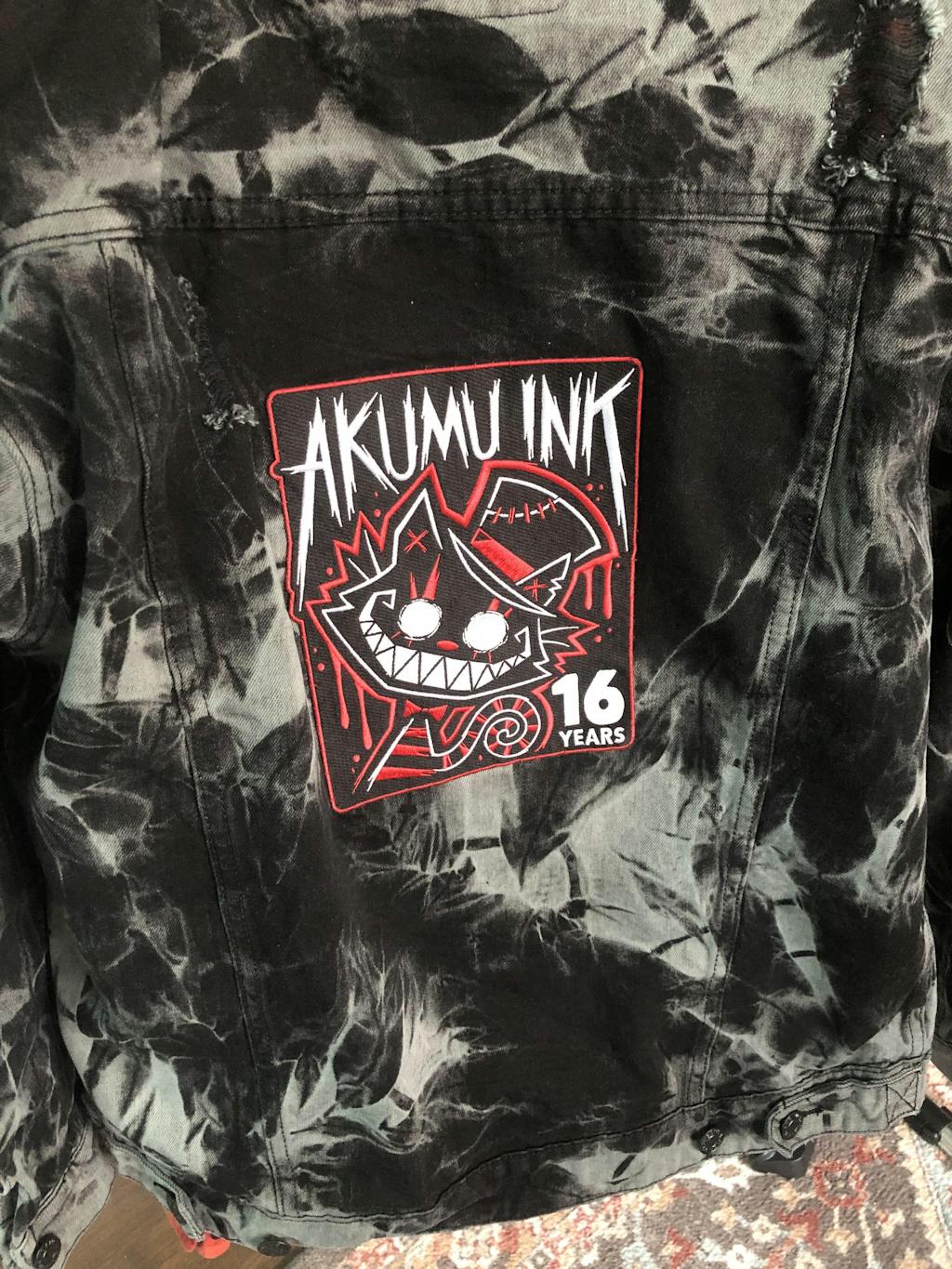 Limited YEAR 16 Large Patch