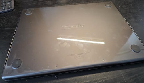 Apple Macbook Pro M4 14-inch 2024 folie protectie Alien Surface