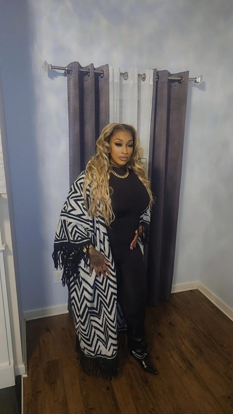 Rich Auntie Winter Fashion Chevron Fringe Kimono Coat - Black and White Blend