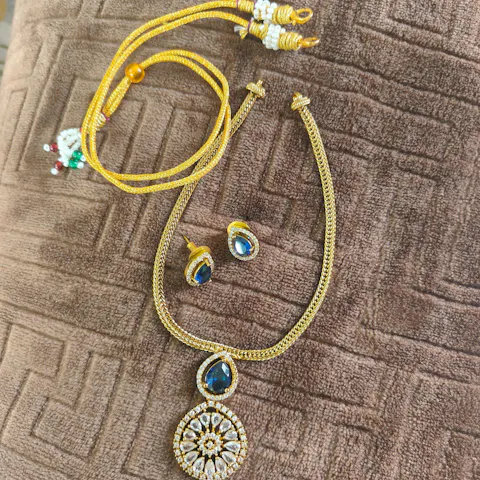 "AFROZ" Gold Plated Choker Necklace with Earrings
