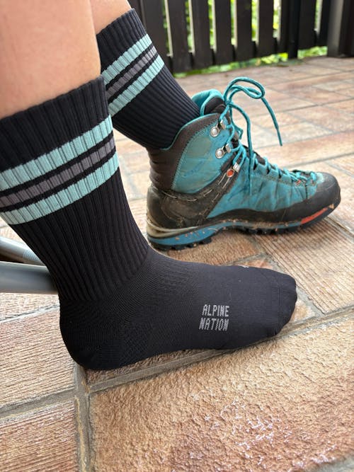 Summit Hike Crew Socks Midnight