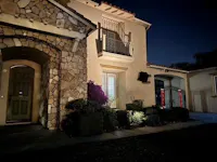 2 Pack 3CCT+DIM 54-LEDs Solar Landscape Spotlights Outdoor Wall Night Light IP65