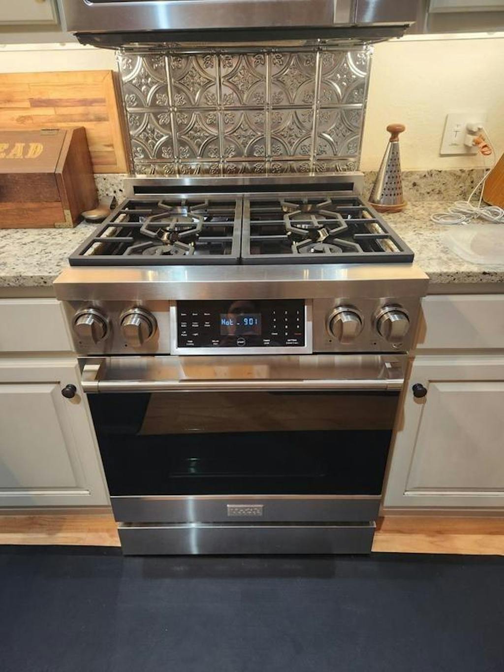 Gordon Ramsay by THOR Kitchen 30 in. Professional Gas Range with Tilt Panel Touch Control in Stainless Steel- RSG30LP