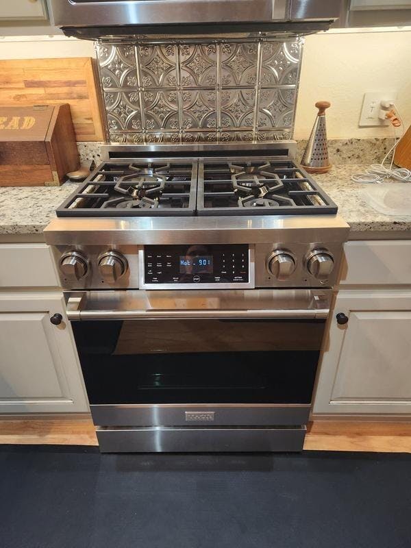 Gordon Ramsay by THOR Kitchen 30 in. Professional Gas Range with Tilt Panel Touch Control in Stainless Steel- RSG30LP