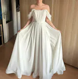 Simple Off Shoulder Chiffon Wedding Dress with Flowy A Line Silhouette