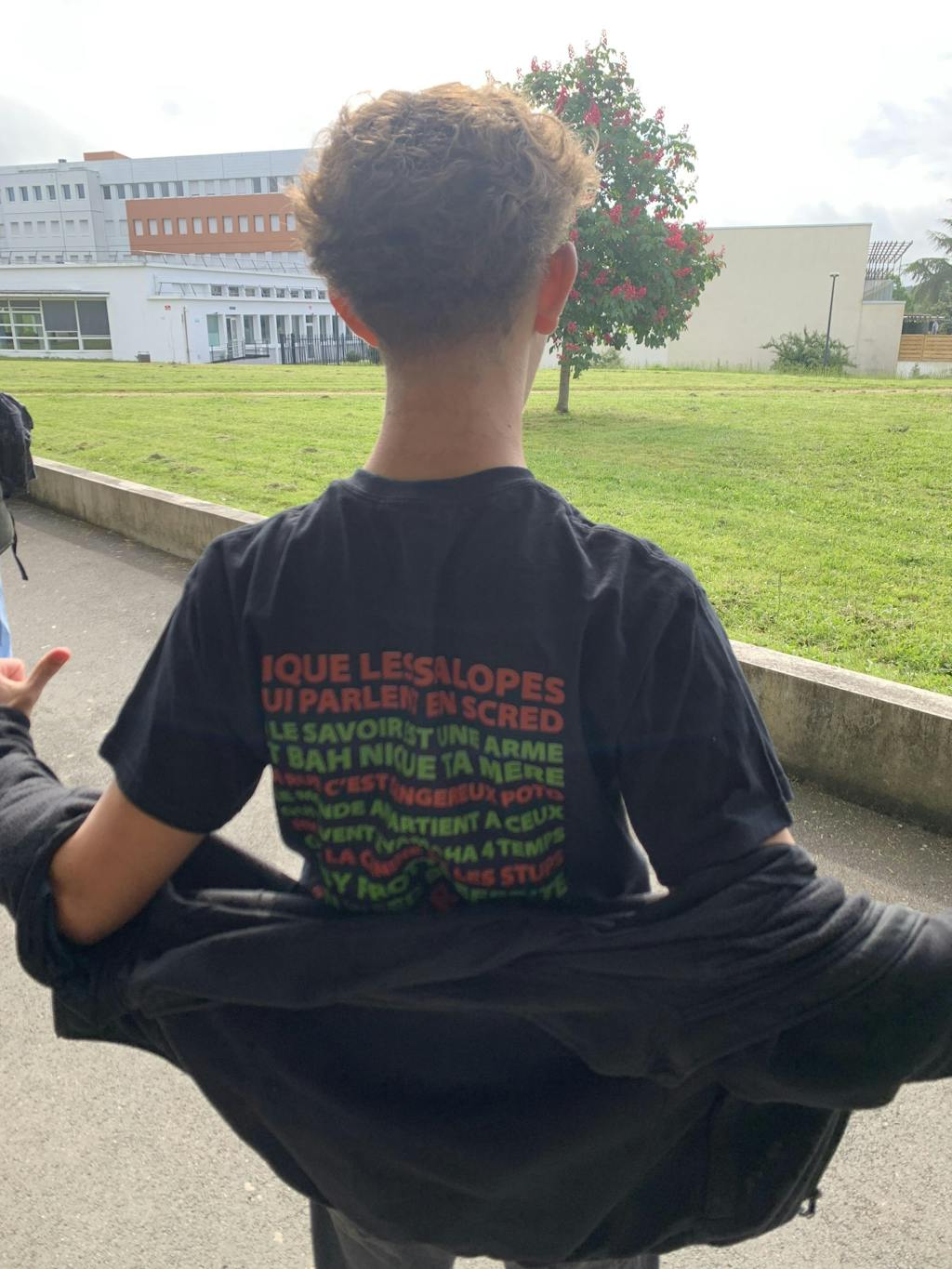 T shirt Young 1 Pact Ambiance2Rue