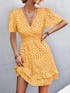 Vestido corto con mangas volantes y cuello en V