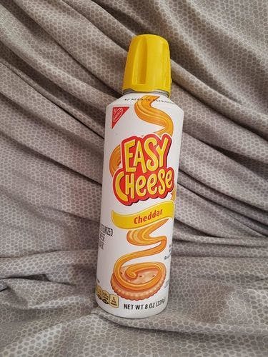 Easy Cheese Cheddar - Condiment En Spray Au Fromage Cheddar De 226g ...