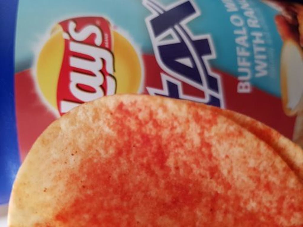 Lay's Stax Buffalo Wings with Ranch patatine al pollo e all'aglio da